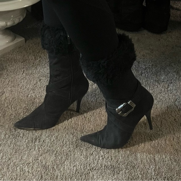 Boots- Ladies Black w/inside zipper Size 8 1/2 - Picture 3 of 6